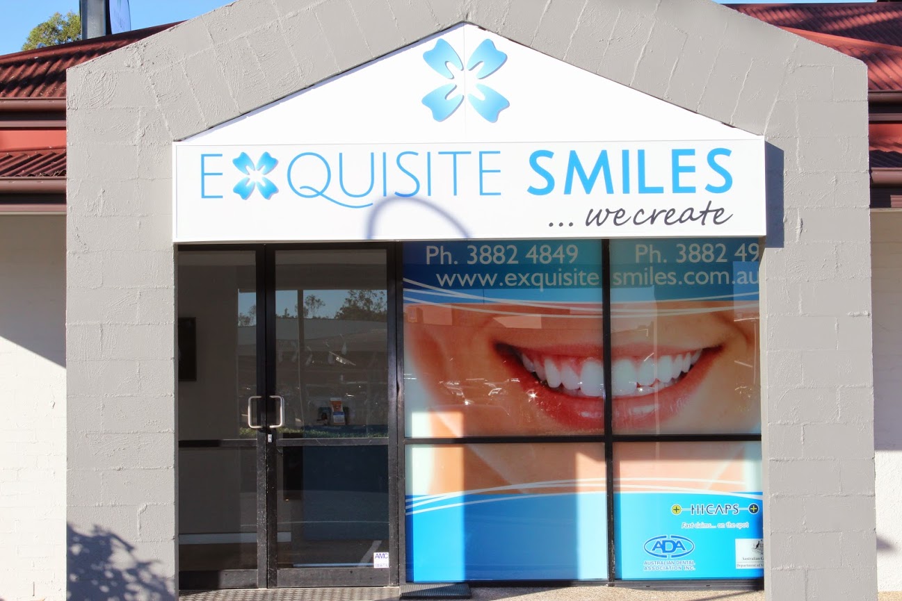 Exquisite Smiles entrance view.